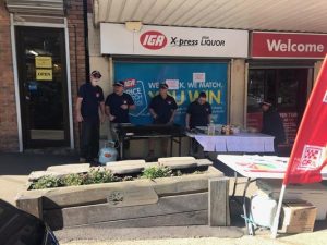 Cockatoo’s hamper helpers