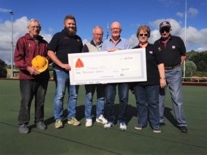 Monbulk bowlers help out CFA
