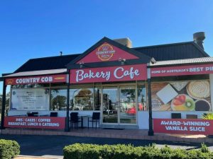 Boronia Bakery wins best beef pie award
