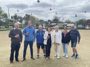 Boronia Bowls Club receives grant for solar panel installation