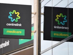 Centrelink call wait times balloon as local MP looks for answers