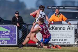 Pakenham holds its nerve