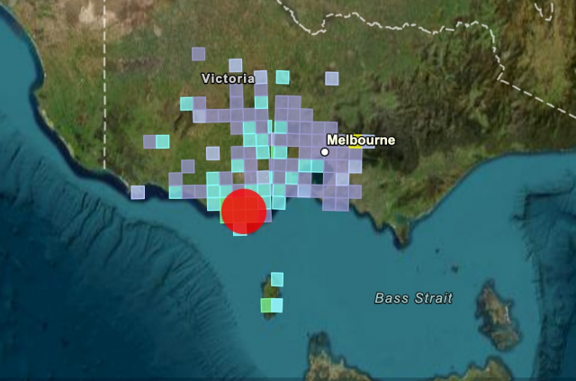 Minor earthquake rumbles near Victoria