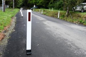 Council hears concerns over sign posts on Gleghorn Road in Kallista