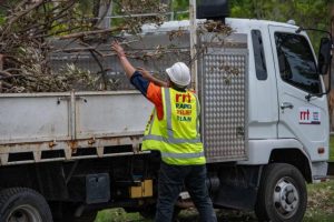 Local volunteers respond to help clear Gold Coast after storms