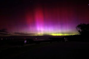 Aurora Australis delights the Hills