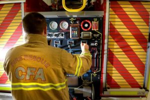 Gully loses power after pole fire