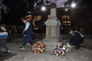 Local families join together to mark Anzac Day in Cockatoo