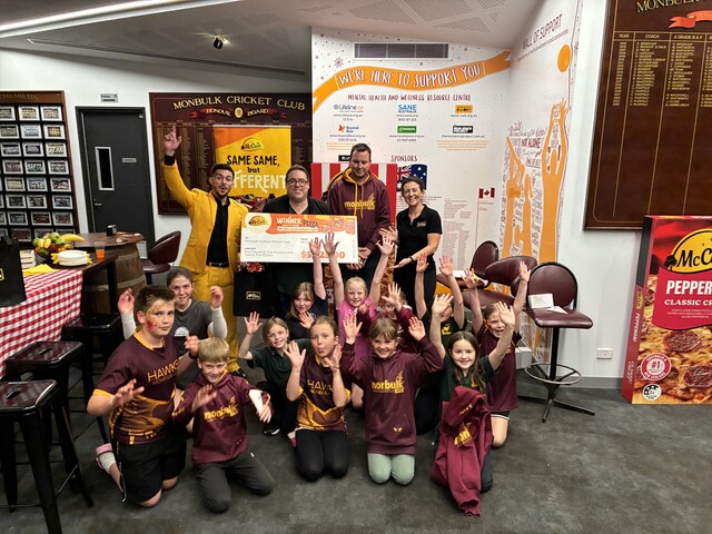 Monbulk Juniors win pizza for a year