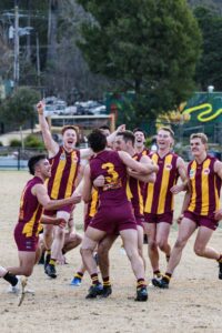 Hawks win thriller after the siren