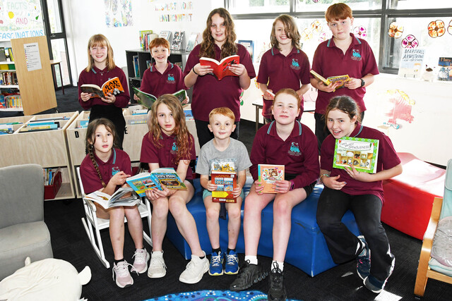 Menzies Creek students winging it for Book Week