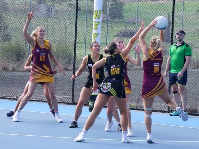Woori outclasses Monbulk