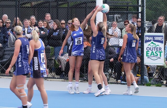 Burras hold on against Blues