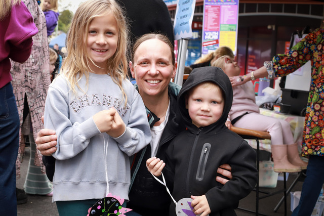 Mt Evelyn community show resilience and pride for Street Party