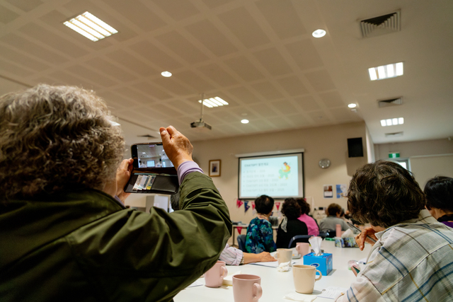 Seniors at-risk of AI spam and online scam